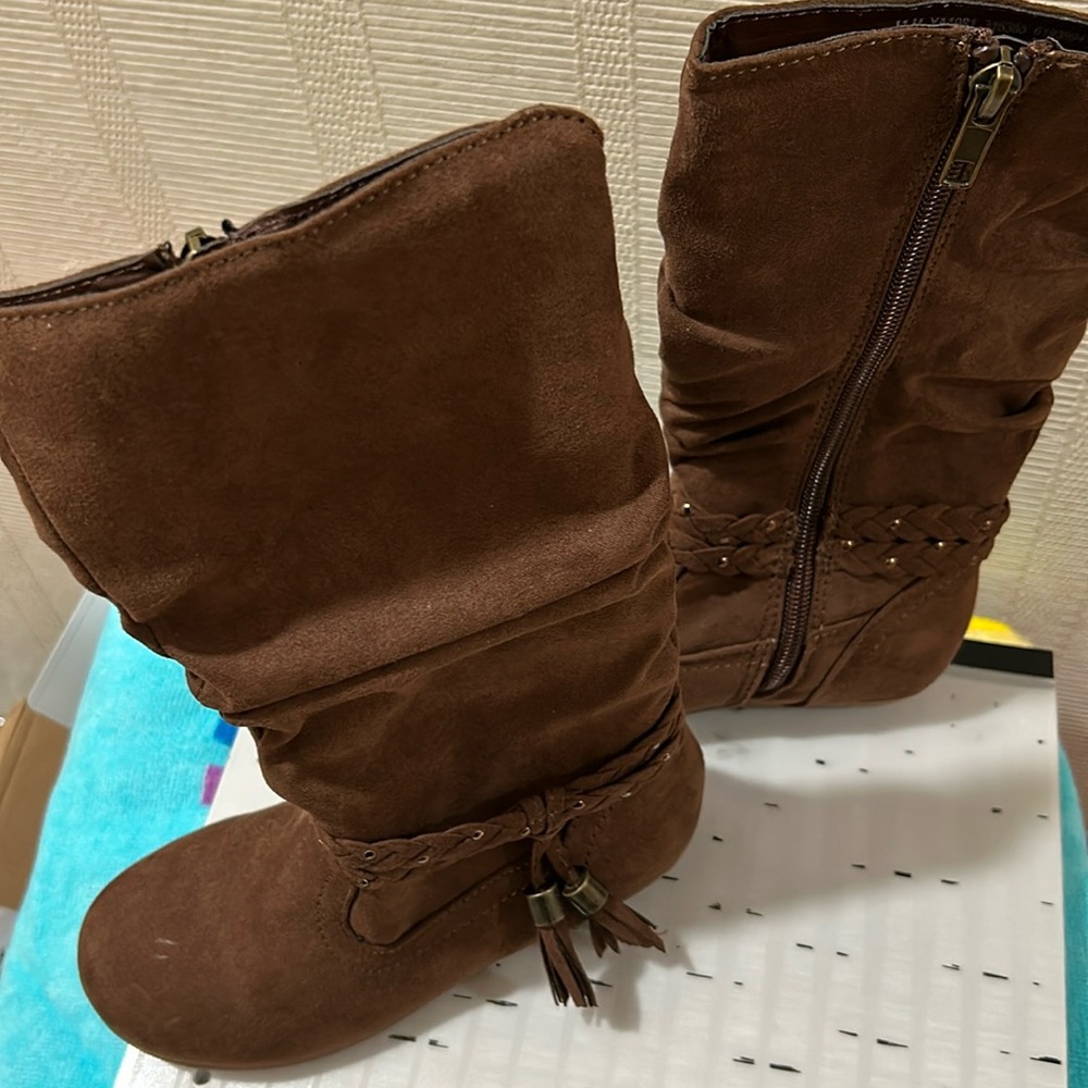 Las Girl boots size 11 brown new